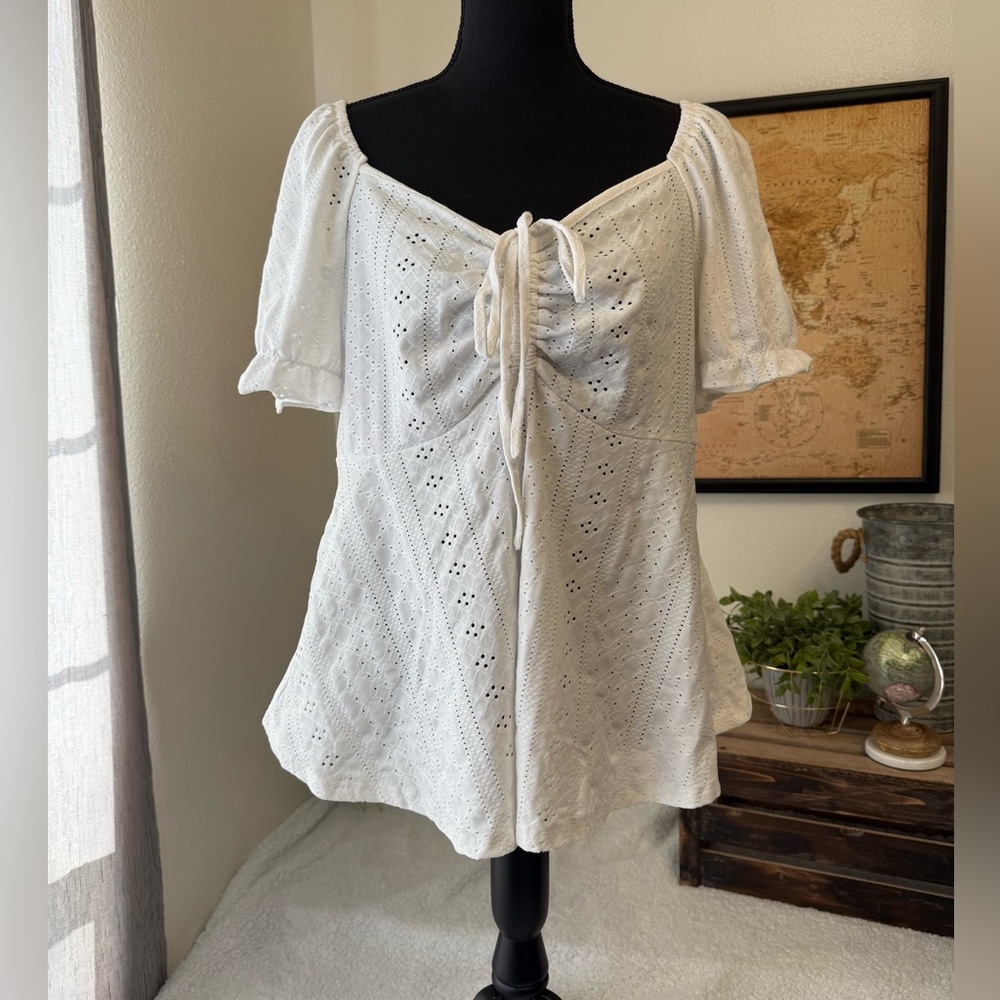 Shein Curve 2XL white eyelet blouse
